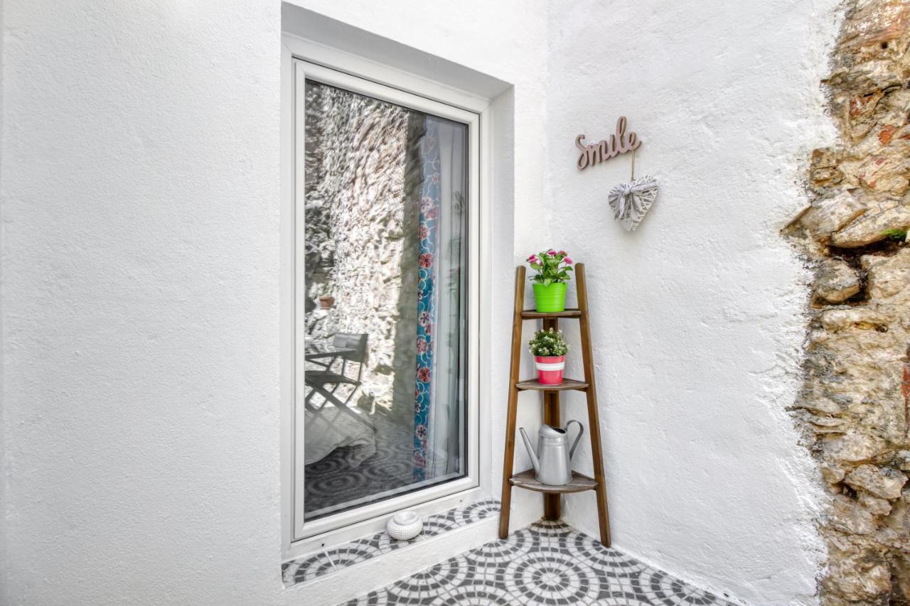 Apartamento 1 Quarto, Com Patio, Em Frente Praia Paço de Arcos Eksteriør bilde