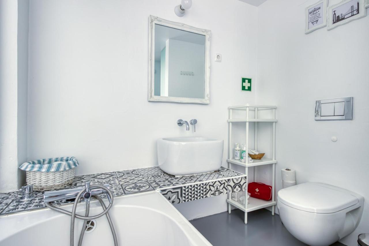 Apartamento 1 Quarto, Com Patio, Em Frente Praia Paço de Arcos Eksteriør bilde