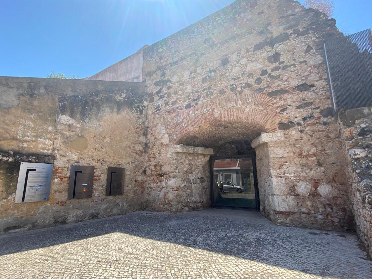 Apartamento 1 Quarto, Com Patio, Em Frente Praia Paço de Arcos Eksteriør bilde