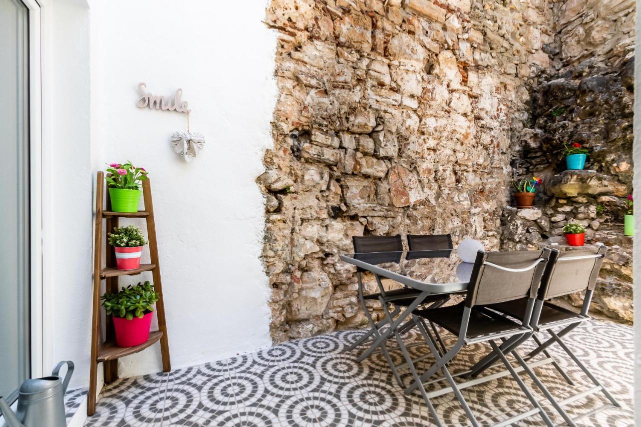 Apartamento 1 Quarto, Com Patio, Em Frente Praia Paço de Arcos Eksteriør bilde