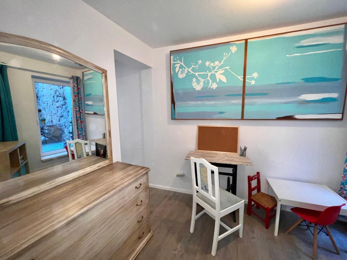 Apartamento 1 Quarto, Com Patio, Em Frente Praia Paço de Arcos Eksteriør bilde